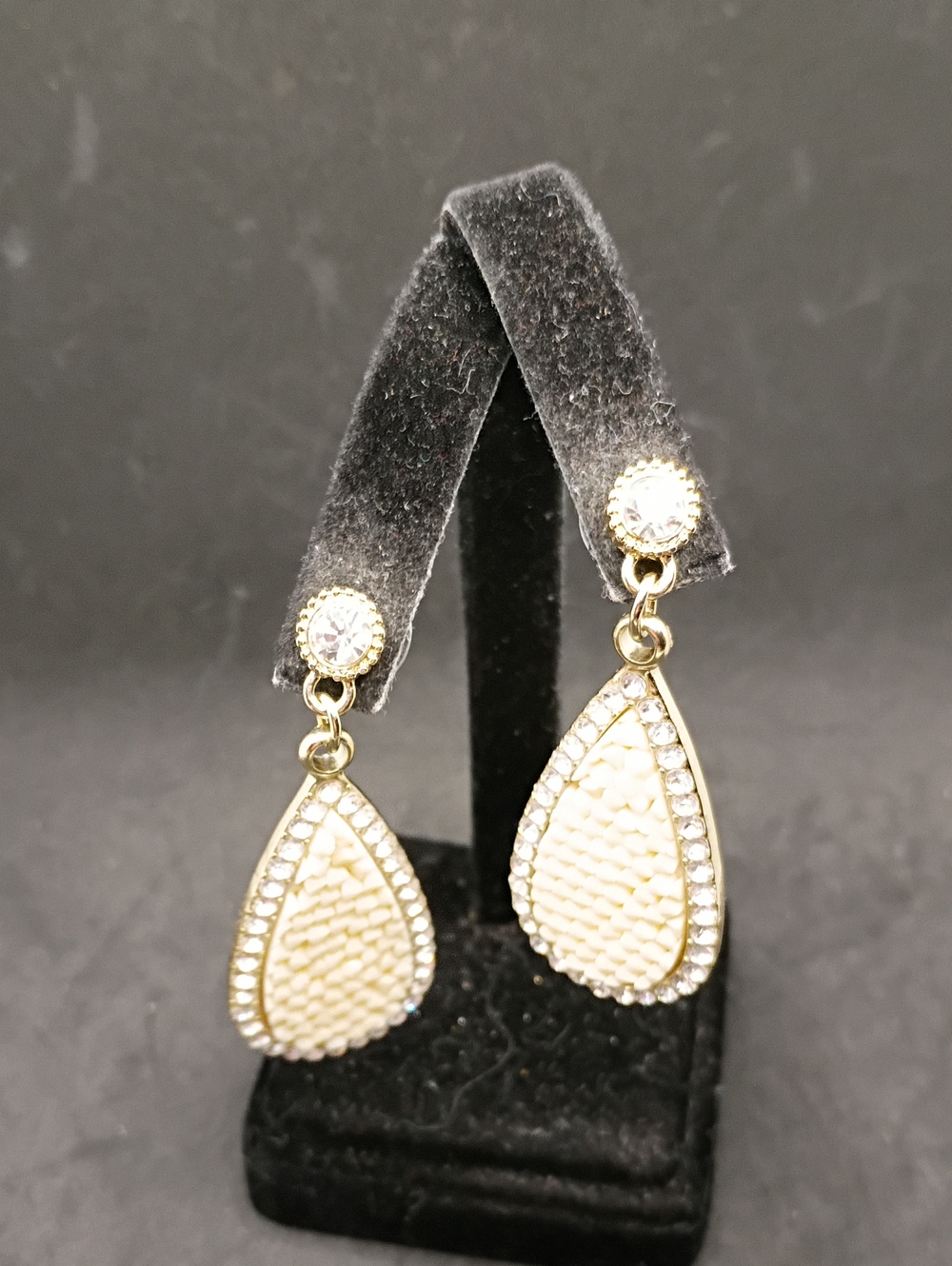Gold Teardrop Crystal & Cream Textured Dangle Earrings
